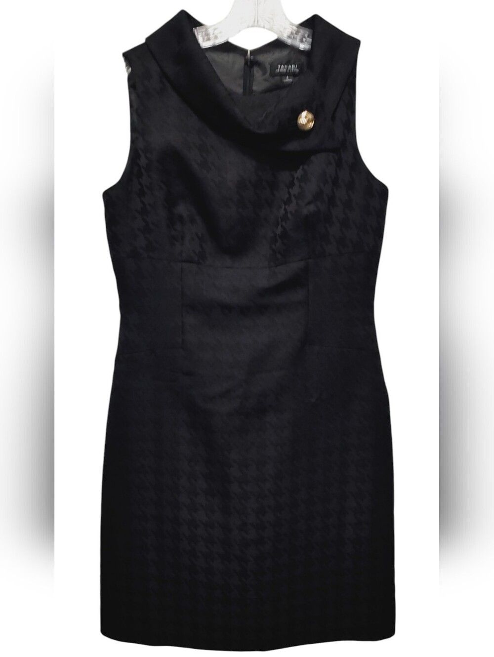 Tahari "Arthur Levine" Black Textured Sleeveless with Gold Button Accent Size 8